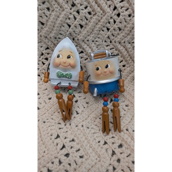 WMG 2010 Laundry Room Shelf Sitters Set 6 Anthropomorphic Clothespin Figurines - Picture 7 of 7